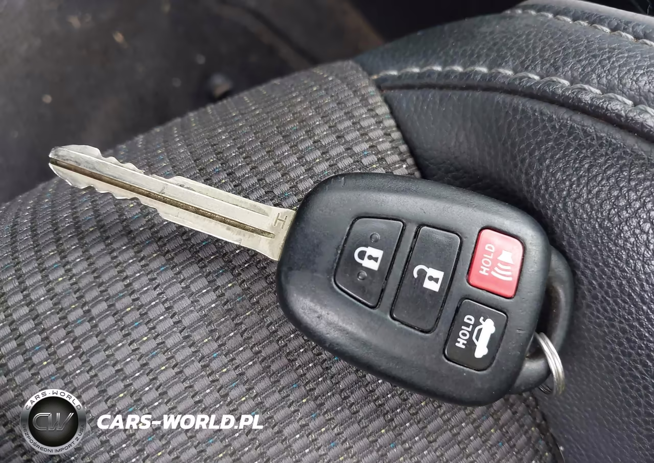 2014 Toyota Corolla S Plus VIN:5YFBURHE8EP128677 - 11