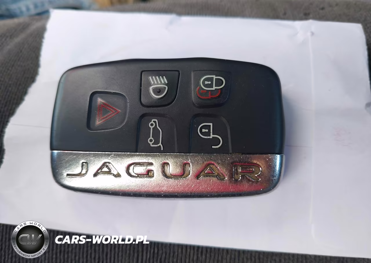 2018 Jaguar F-Pace 25T Premium VIN:SADCJ2FX1JA268226 - 11