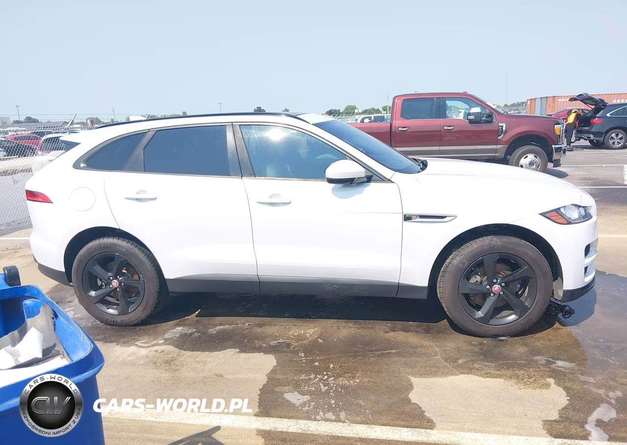 2018 Jaguar F-Pace 25T Premium VIN:SADCJ2FX1JA268226 - 13