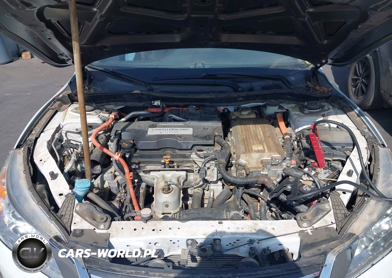 2015 Honda Accord Hybrid Touring VIN:1HGCR6F73FA003229 - 10