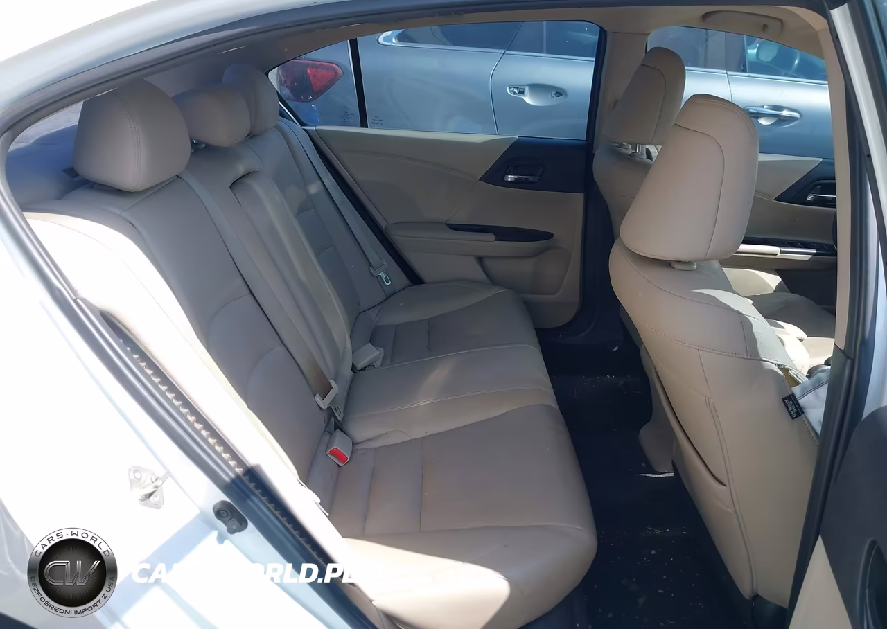 2015 Honda Accord Hybrid Touring VIN:1HGCR6F73FA003229 - 8