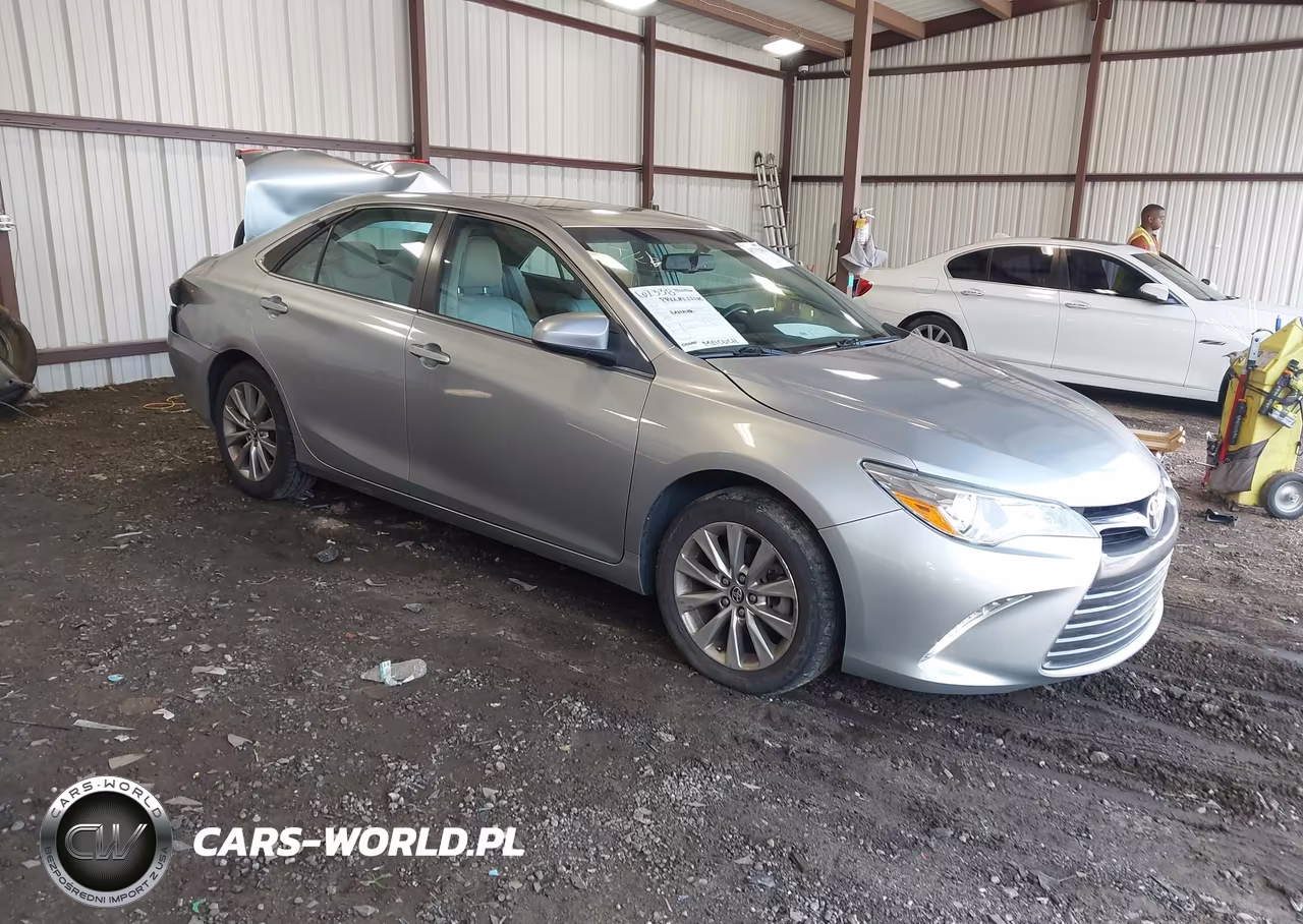 2015 Toyota Camry Xle – zdjęcie 1 z 16