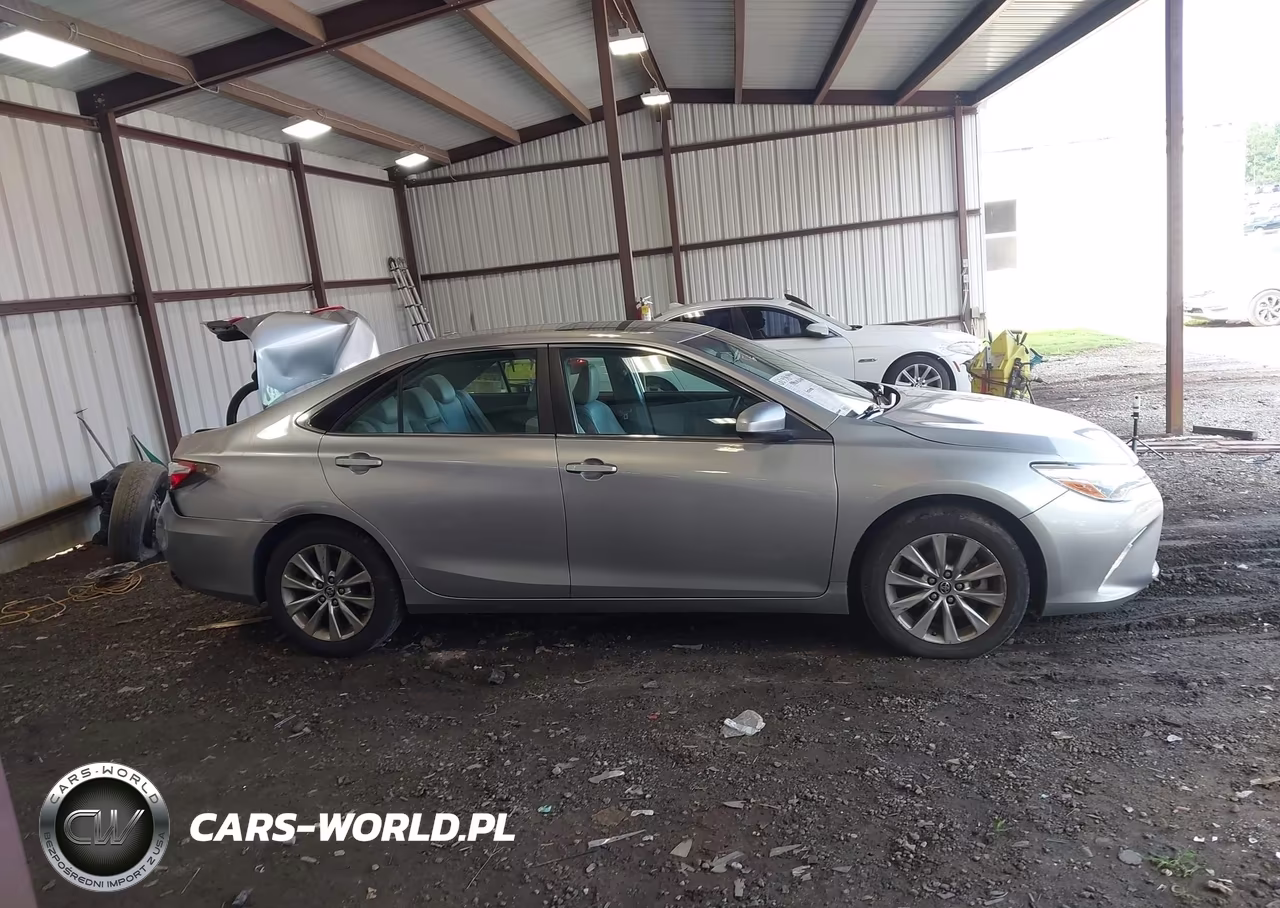2015 Toyota Camry Xle VIN:4T1BF1FK4FU911063 - 13
