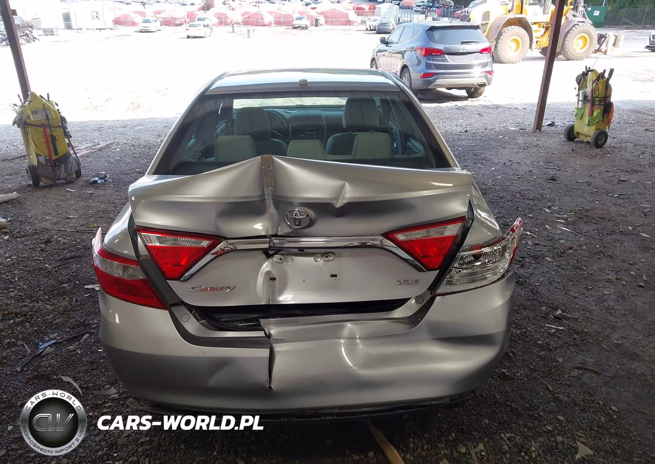 2015 Toyota Camry Xle VIN:4T1BF1FK4FU911063 - 16