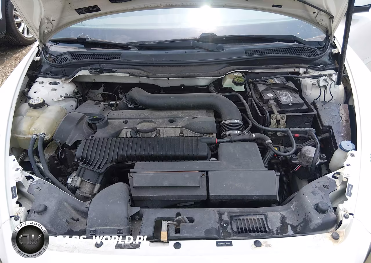 2010 Volvo C70 T5 VIN:YV1672MC9AJ094097 - 10