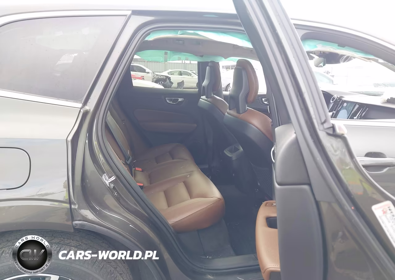 2018 Volvo Xc60 T5 Momentum VIN:LYV102RK7JB106485 - 8