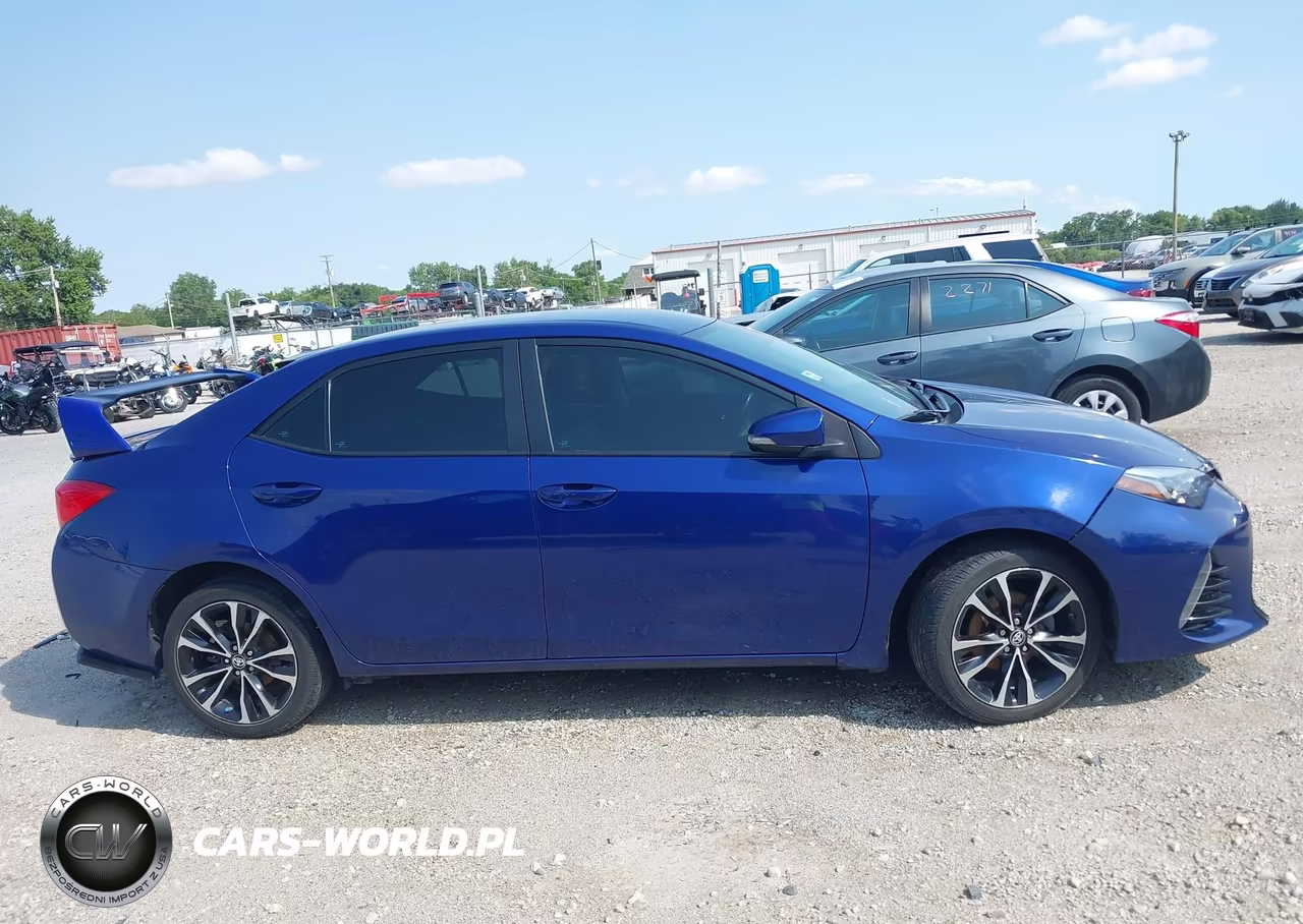 2018 Toyota Corolla Se VIN:2T1BURHEXJC031412 - 13