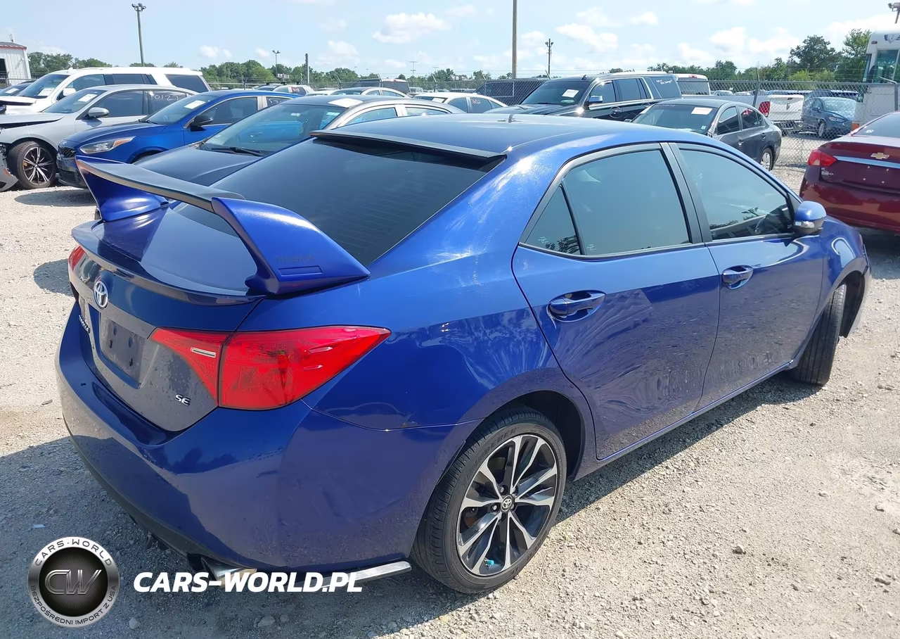 2018 Toyota Corolla Se VIN:2T1BURHEXJC031412 - 4