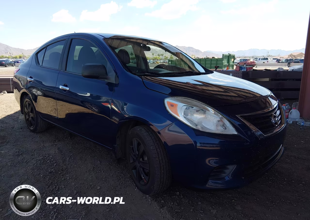 2013 Nissan Versa 1.6 Sv – zdjęcie 1 z 11