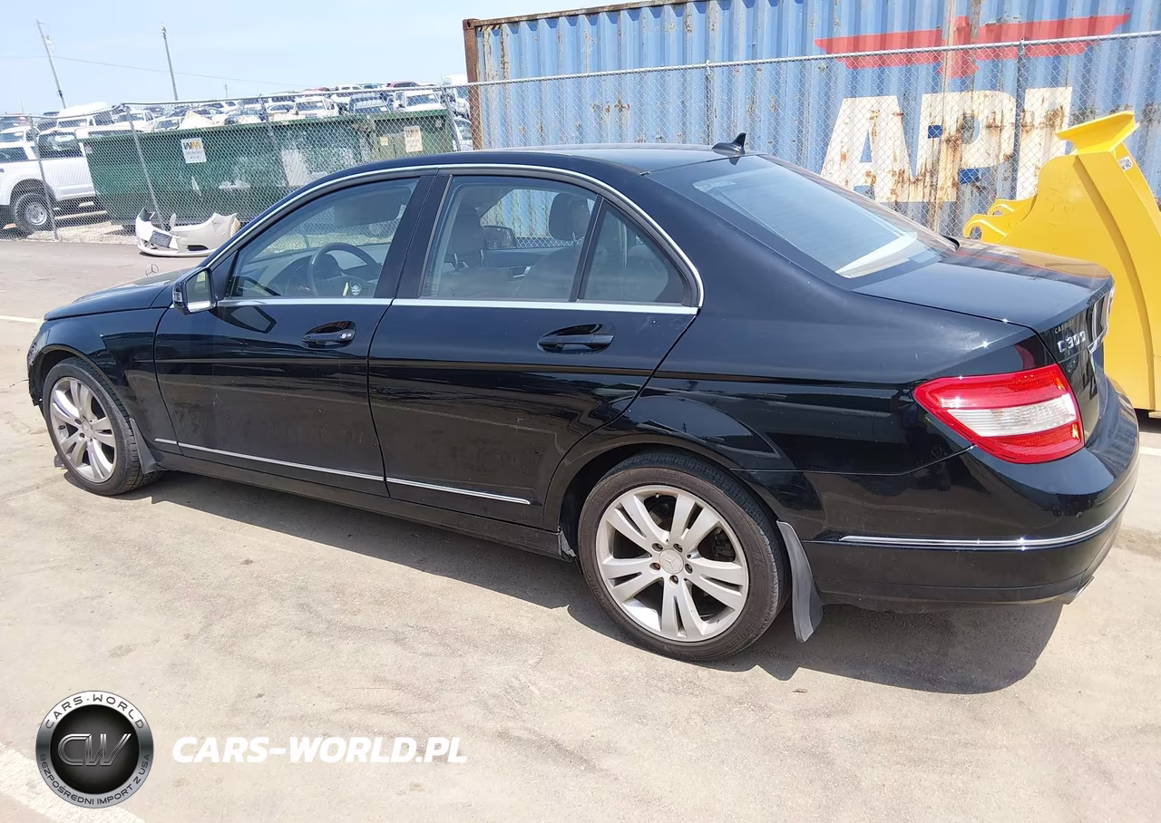 2011 Mercedes-Benz C 300 Luxury-Sport VIN:WDDGF5EBXBR158774 - 14