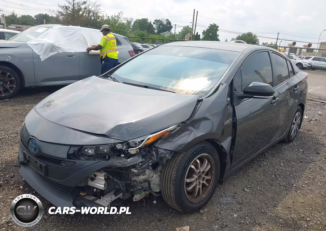 2021 Toyota Prius Prime Limited VIN:JTDKAMFP2M3183598 - 6