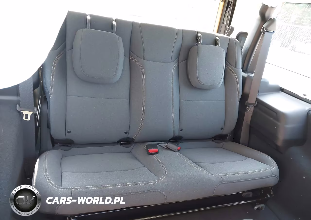 2024 Jeep Wrangler 2-Door Sport 4X4 VIN:1C4PJXAG0RW271196 - 8