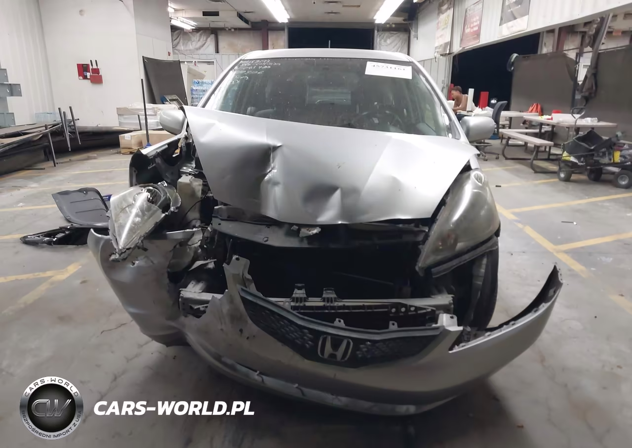 2013 Honda Fit VIN:JHMGE8H33DC081480 - 13