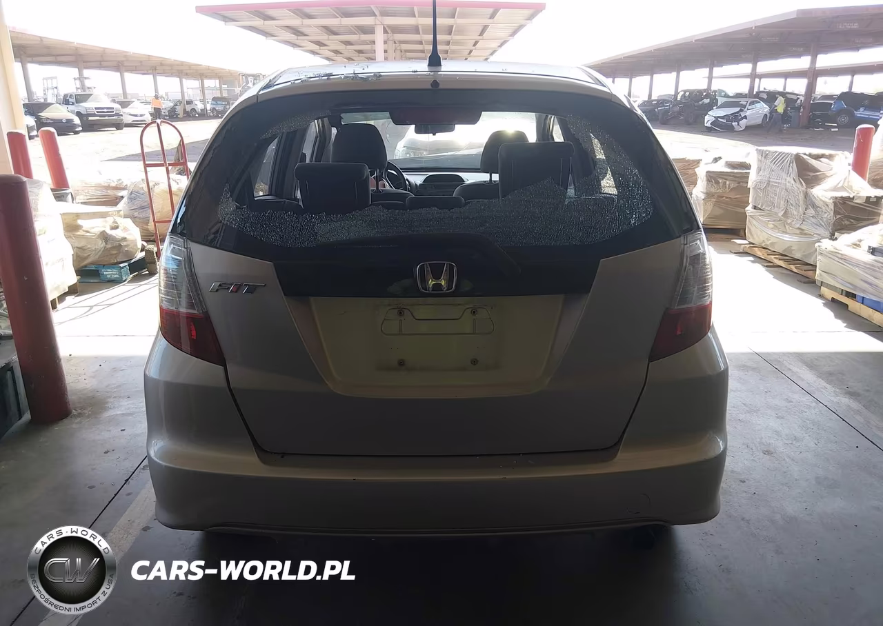2013 Honda Fit VIN:JHMGE8H33DC081480 - 17