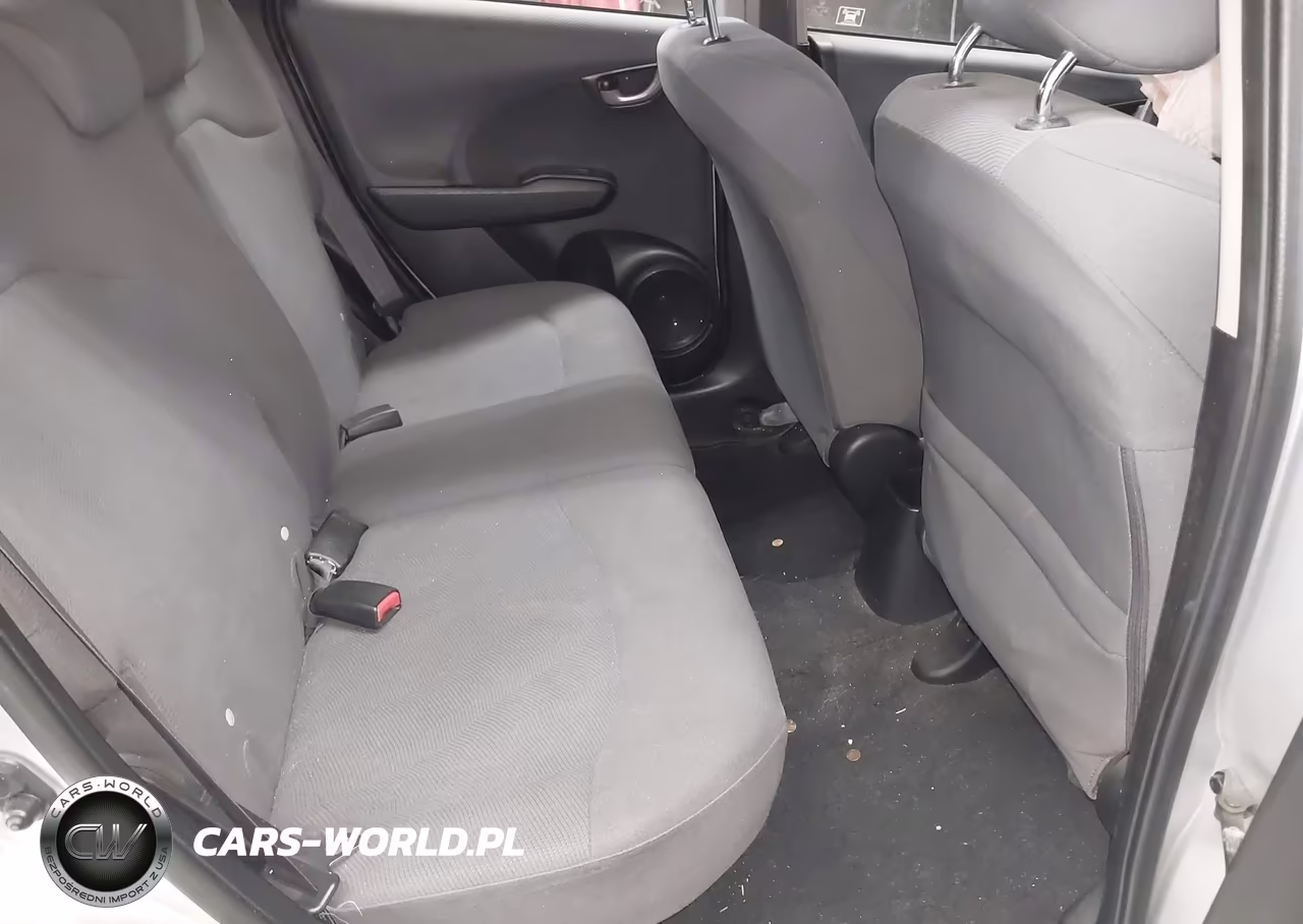 2013 Honda Fit VIN:JHMGE8H33DC081480 - 8