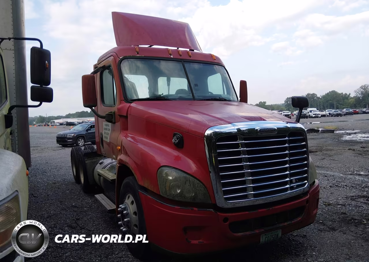 2015 Freightliner Cascadia 125