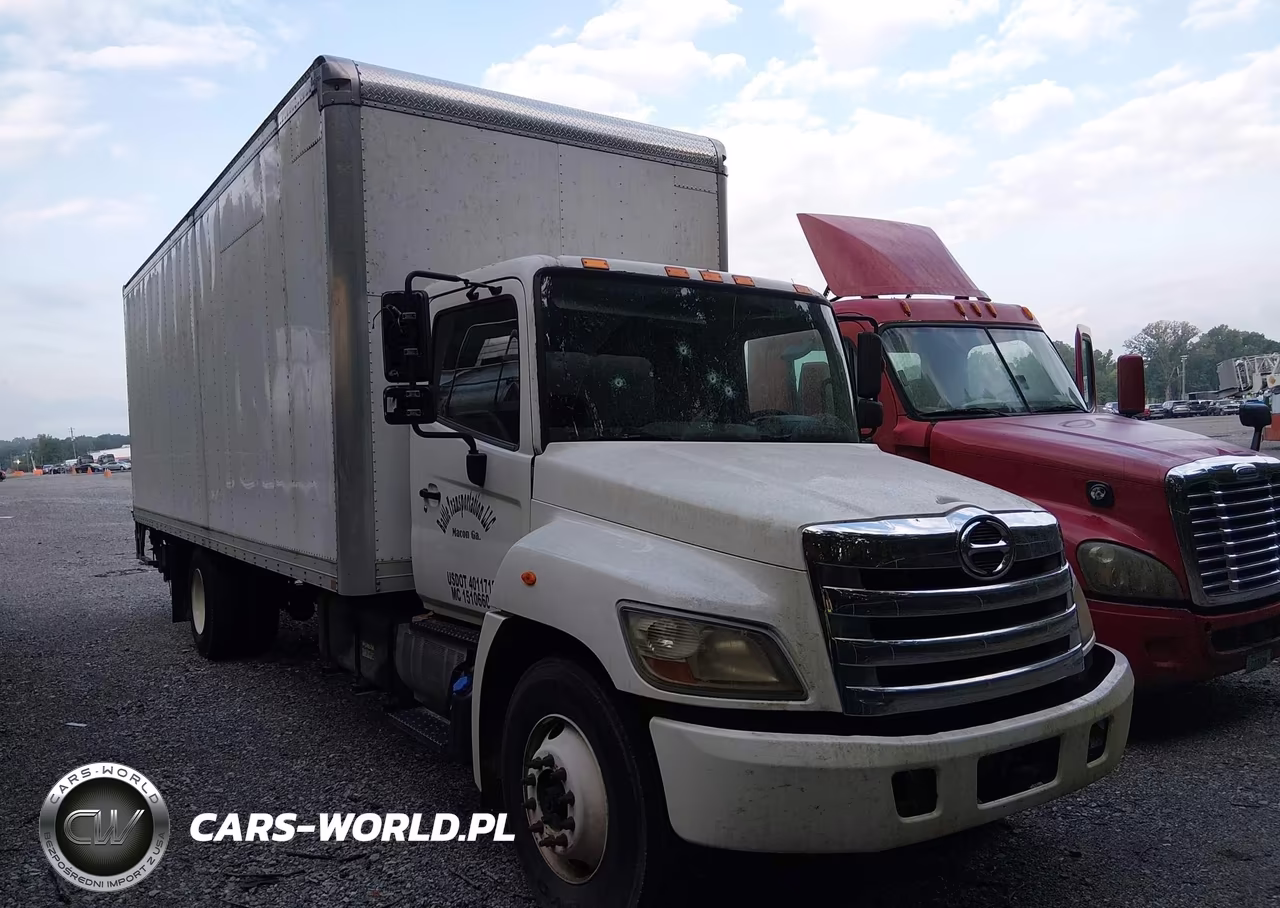 2012 Hino 268