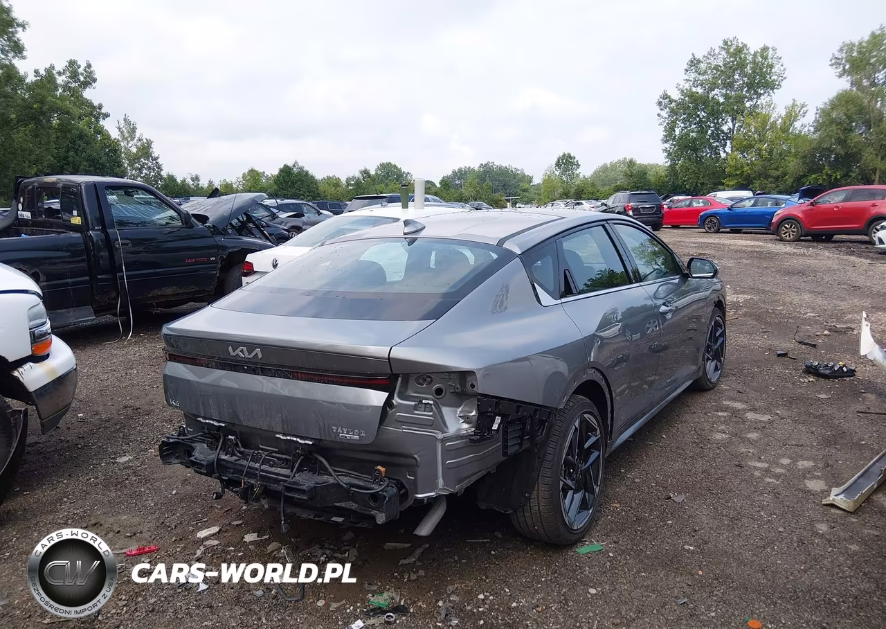 2025 Kia K4 Gt-Line VIN:3KPFW4DE9SE251437 - 4