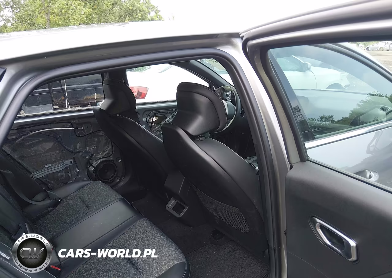 2025 Kia K4 Gt-Line VIN:3KPFW4DE9SE251437 - 8