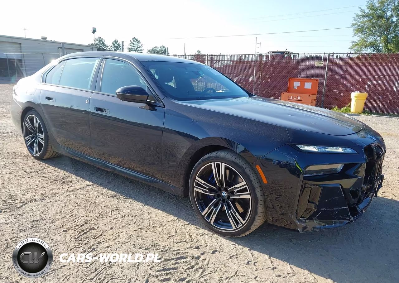 2023 BMW 760 I xDrive – zdjęcie 1 z 17