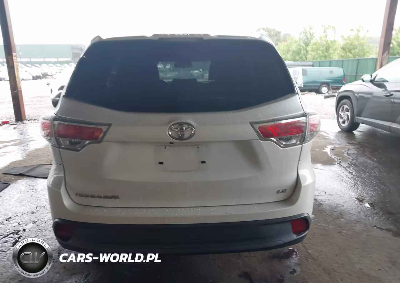 2015 Toyota Highlander Le VIN:5TDZARFH2FS009505 - 16