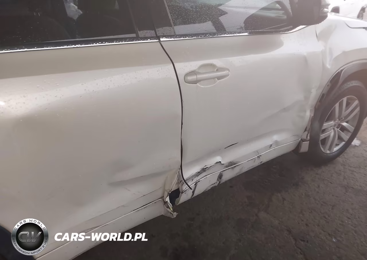 2015 Toyota Highlander Le VIN:5TDZARFH2FS009505 - 6