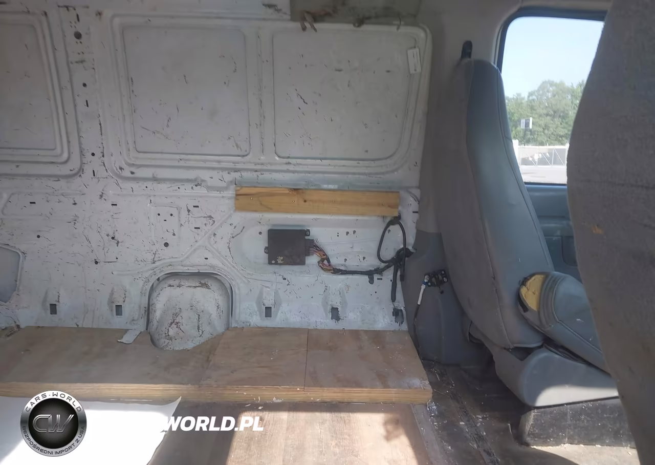 2003 Ford E-250 Commercial VIN:1FTNE24233HB04826 - 8