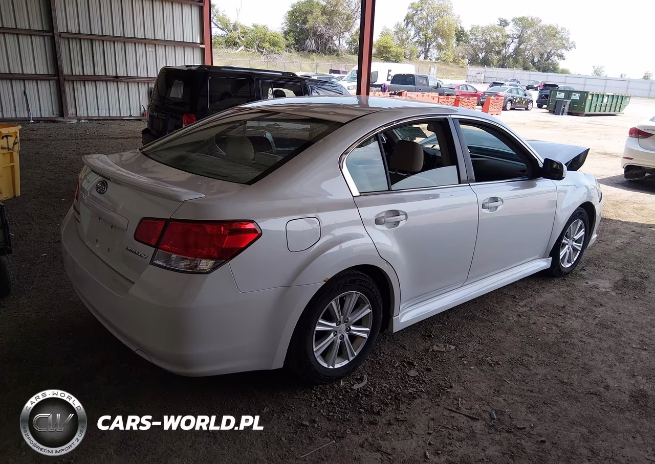 2010 Subaru Legacy 2.5I Premium VIN:4S3BMCC66A3241303 - 4
