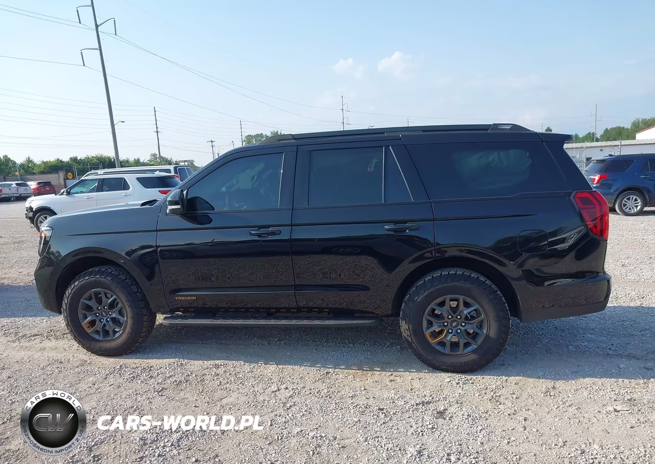 2025 Ford Expedition Tremor VIN:1FMJU1RG5SEA75258 - 14
