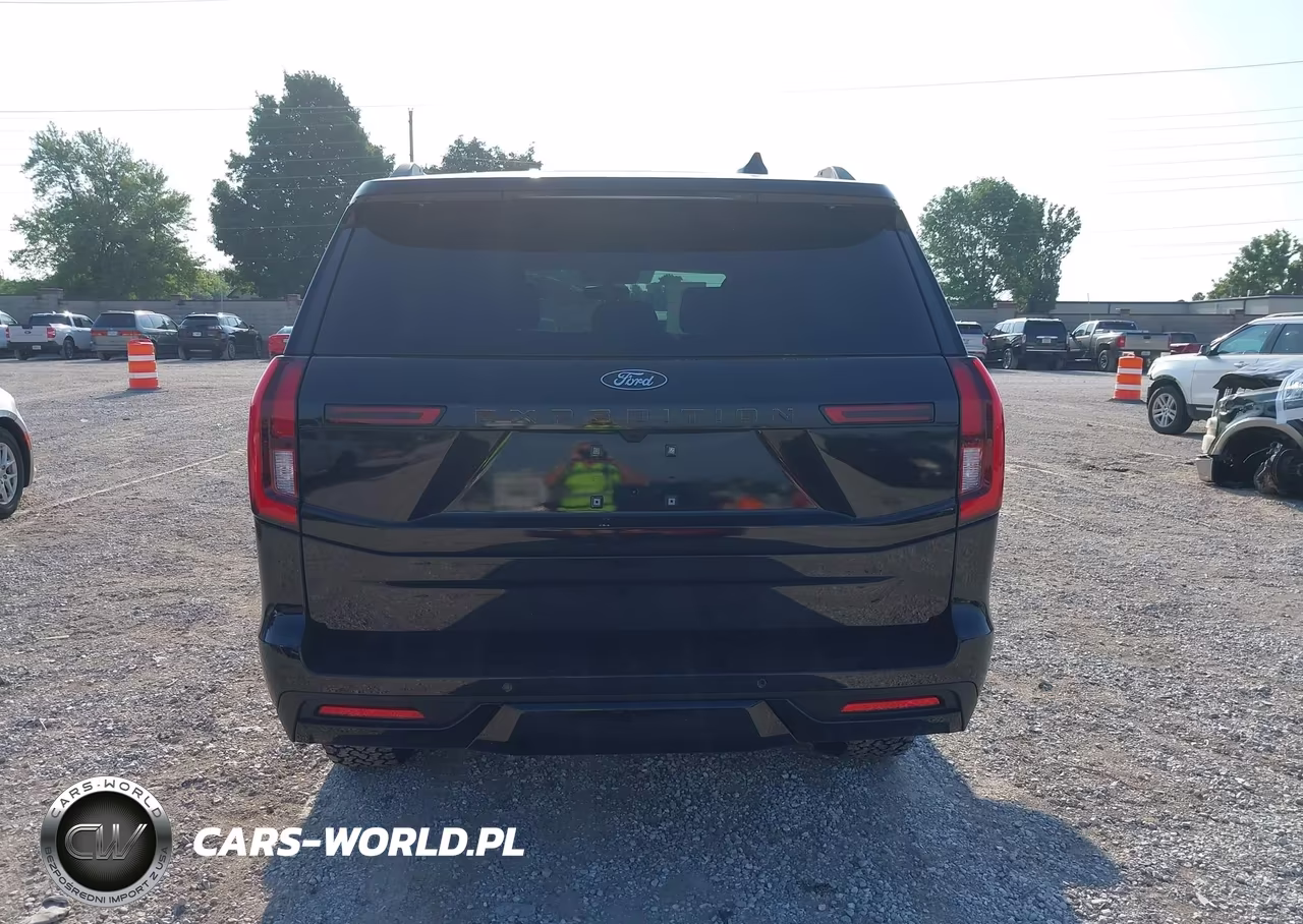 2025 Ford Expedition Tremor VIN:1FMJU1RG5SEA75258 - 16