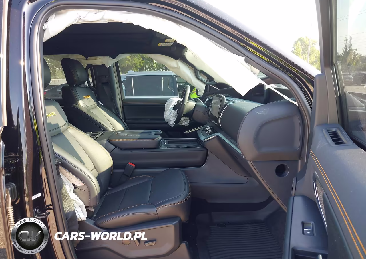 2025 Ford Expedition Tremor VIN:1FMJU1RG5SEA75258 - 5