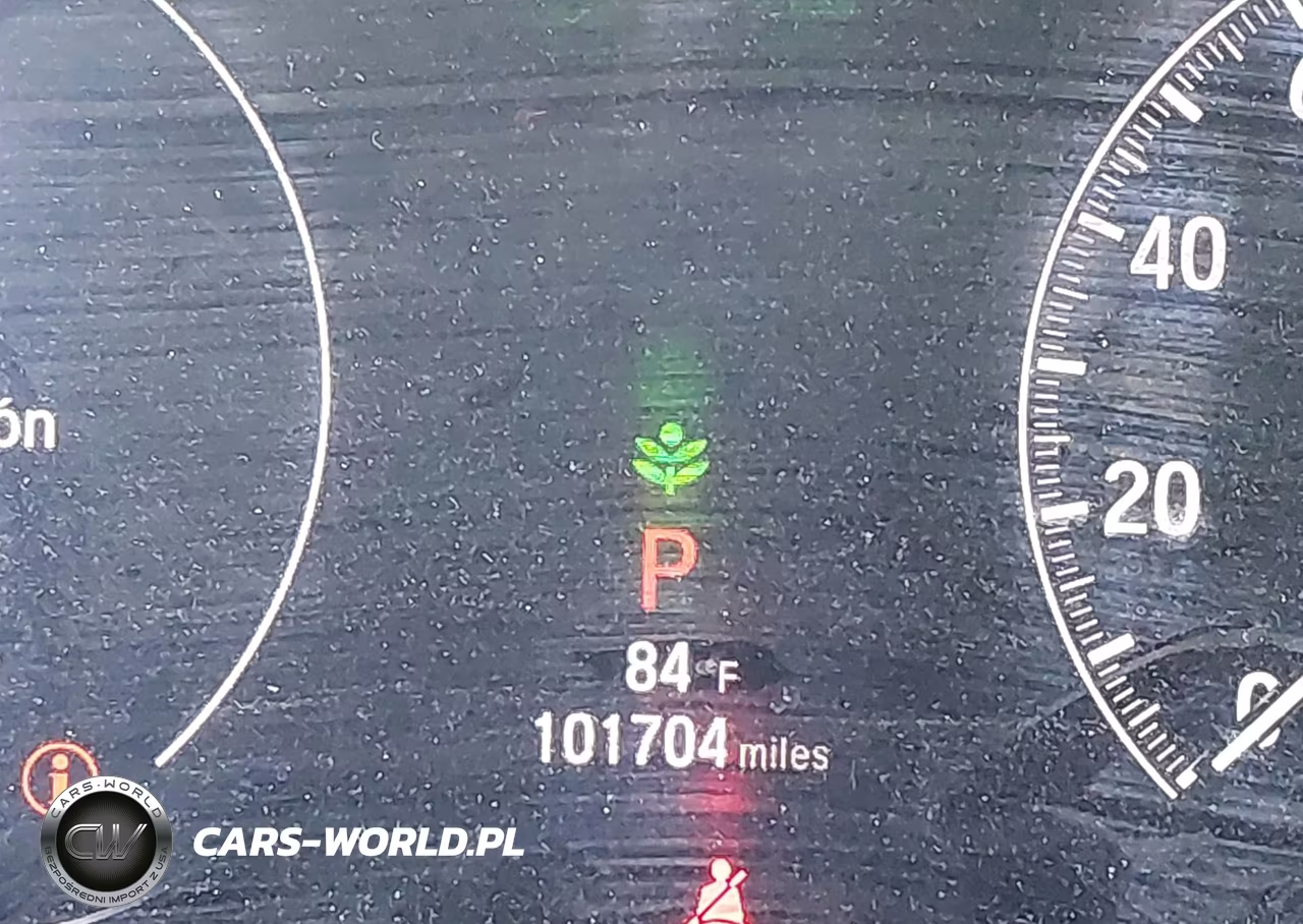 2018 Honda Accord Sport VIN:1HGCV1F32JA067296 - 16