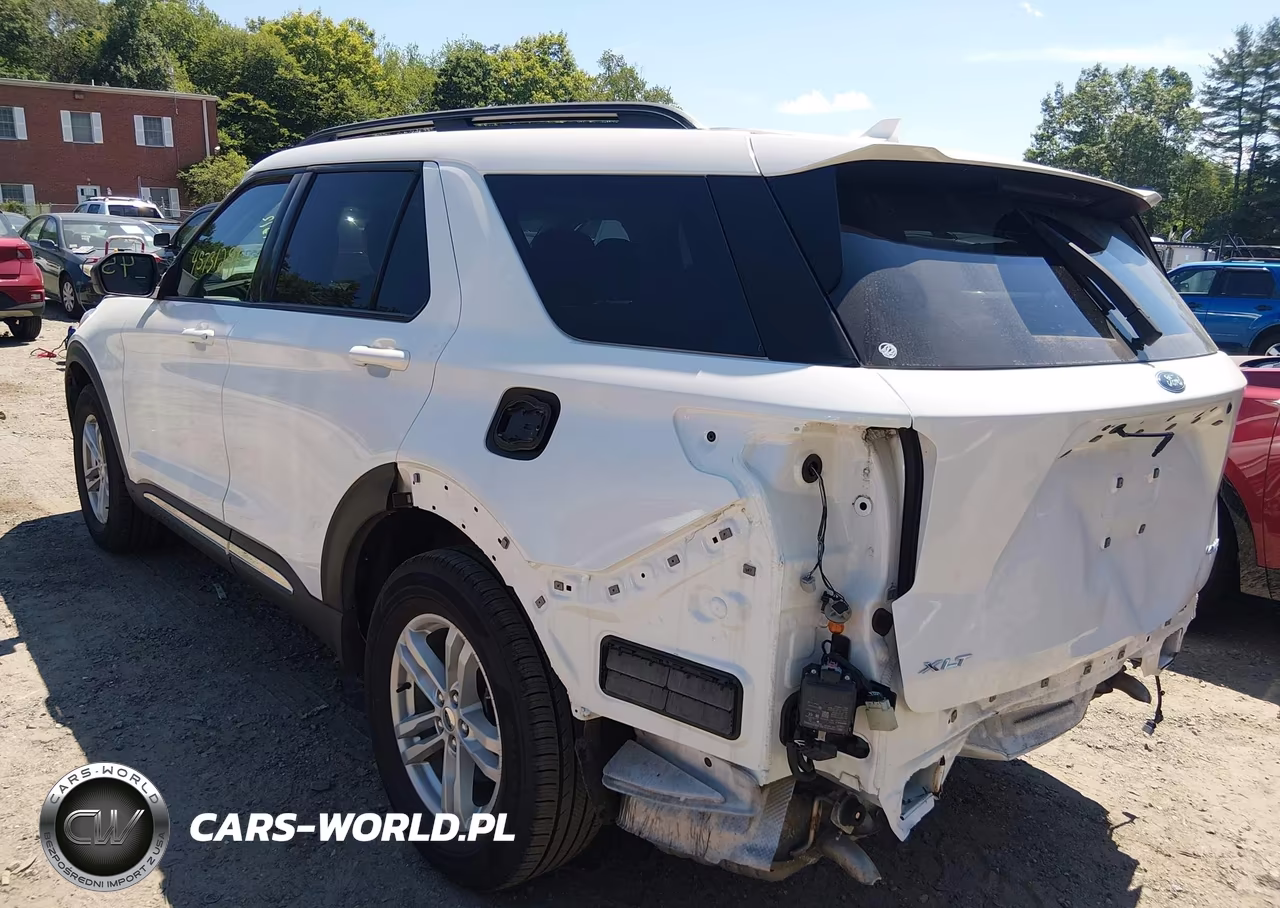 2022 Ford Explorer Xlt VIN:1FMSK8DH1NGA64219 - 3