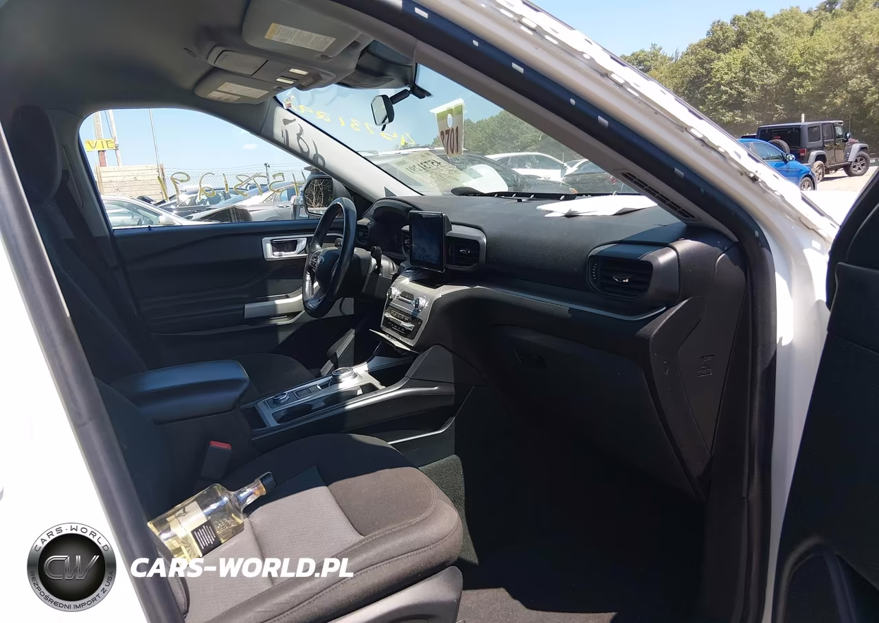 2022 Ford Explorer Xlt VIN:1FMSK8DH1NGA64219 - 5