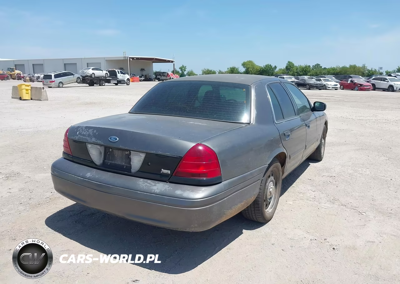2009 Ford Crown Victoria Police-Police Interceptor VIN:2FAHP71V89X126564 - 4