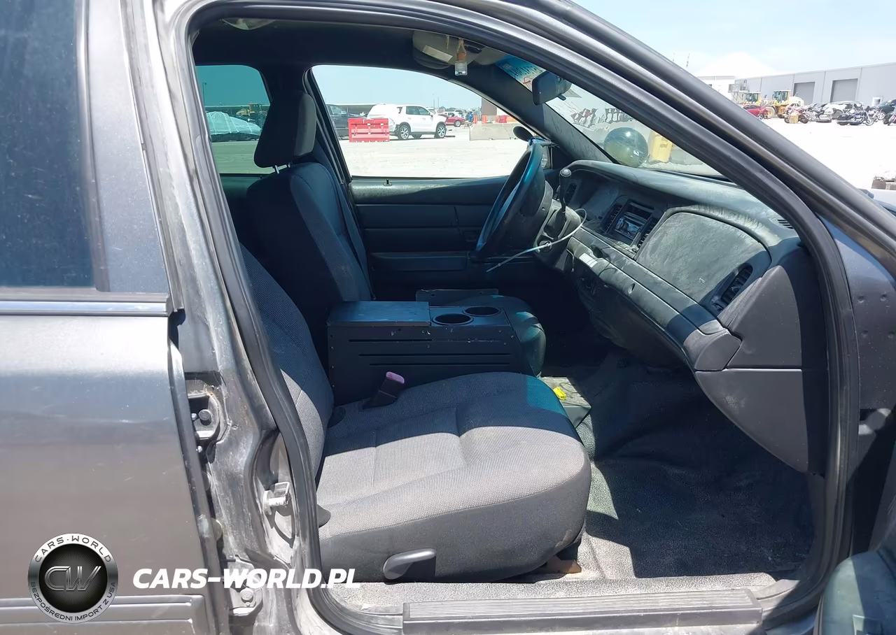 2009 Ford Crown Victoria Police-Police Interceptor VIN:2FAHP71V89X126564 - 5