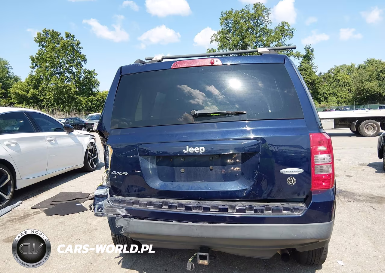 2015 Jeep Patriot Latitude VIN:1C4NJRFB2FD202419 - 6