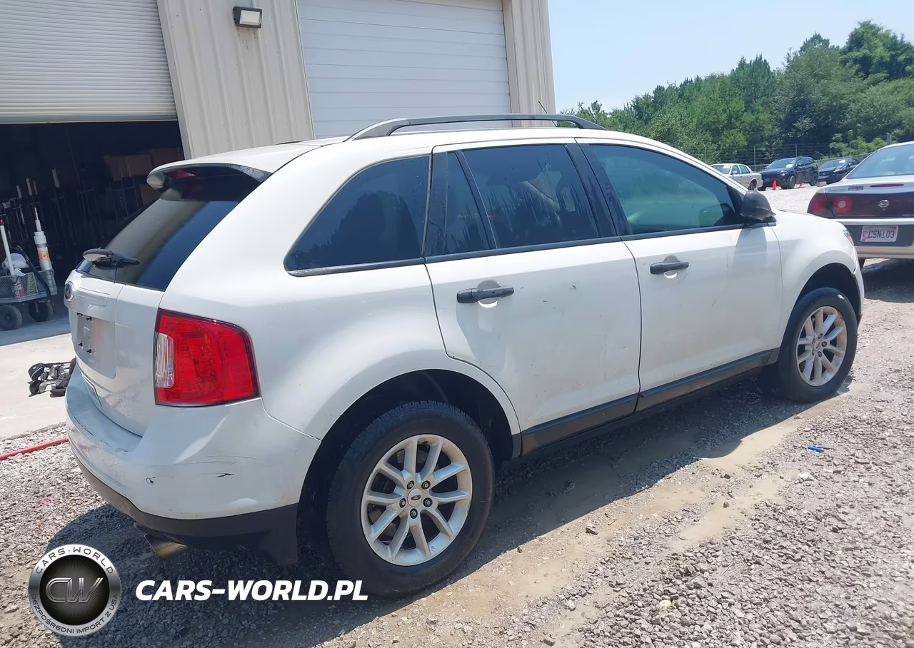 2013 Ford Edge Se VIN:2FMDK3GC3DBC96418 - 4