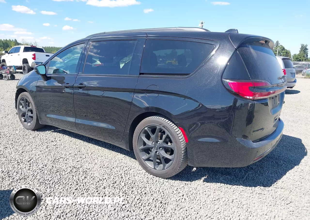 2025 Chrysler Pacifica Limited VIN:2C4RC1GG9SR515787 - 3