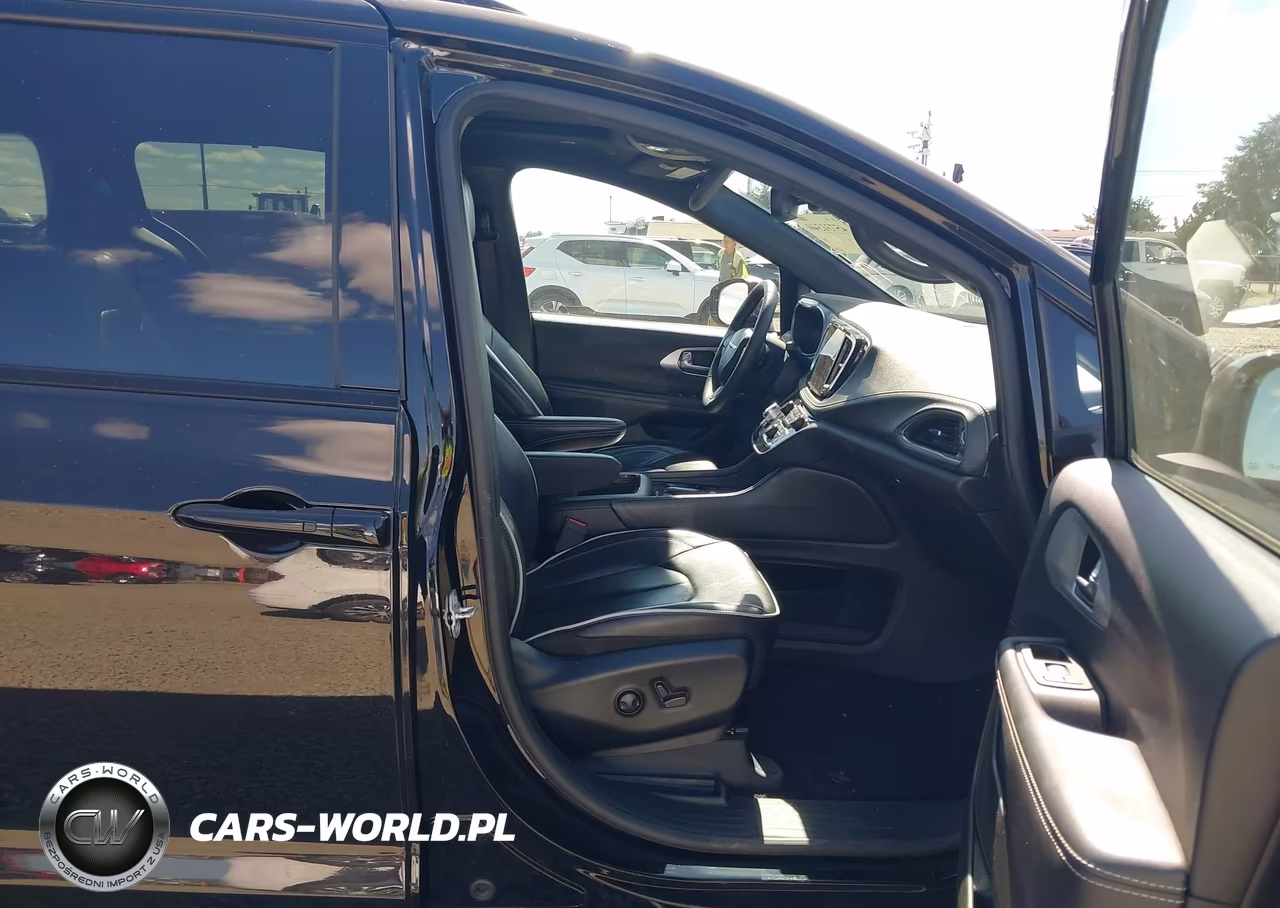 2025 Chrysler Pacifica Limited VIN:2C4RC1GG9SR515787 - 5