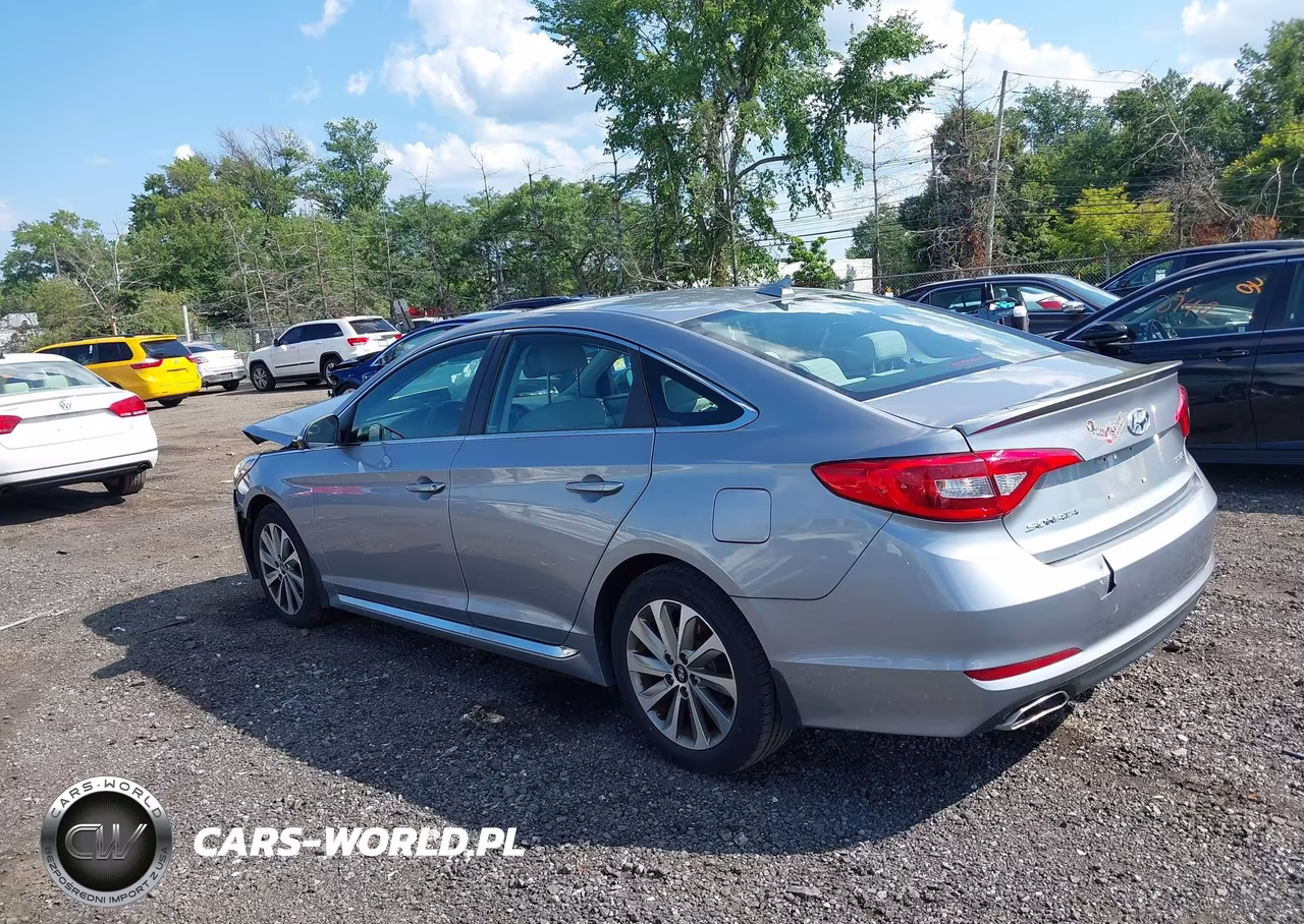 2016 Hyundai Sonata Sport VIN:5NPE34AFXGH282491 - 3