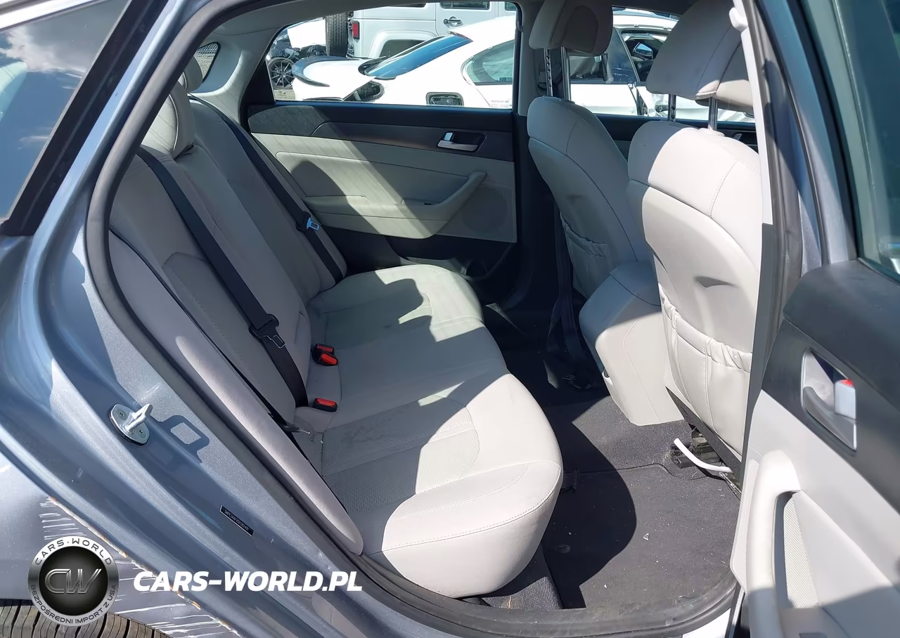 2016 Hyundai Sonata Sport VIN:5NPE34AFXGH282491 - 8