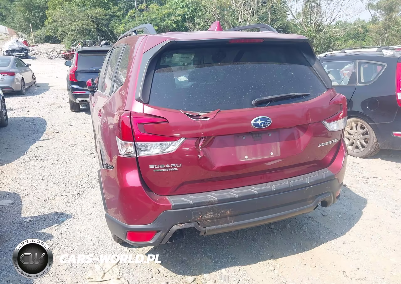 2020 Subaru Forester Premium VIN:JF2SKAJC2LH404135 - 3