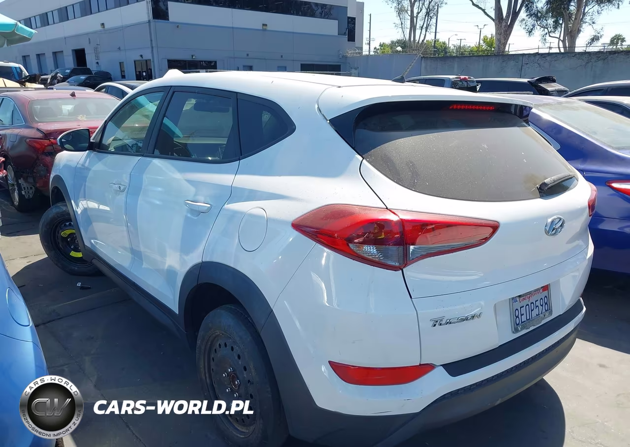 2018 Hyundai Tucson Se VIN:KM8J23A47JU750695 - 3