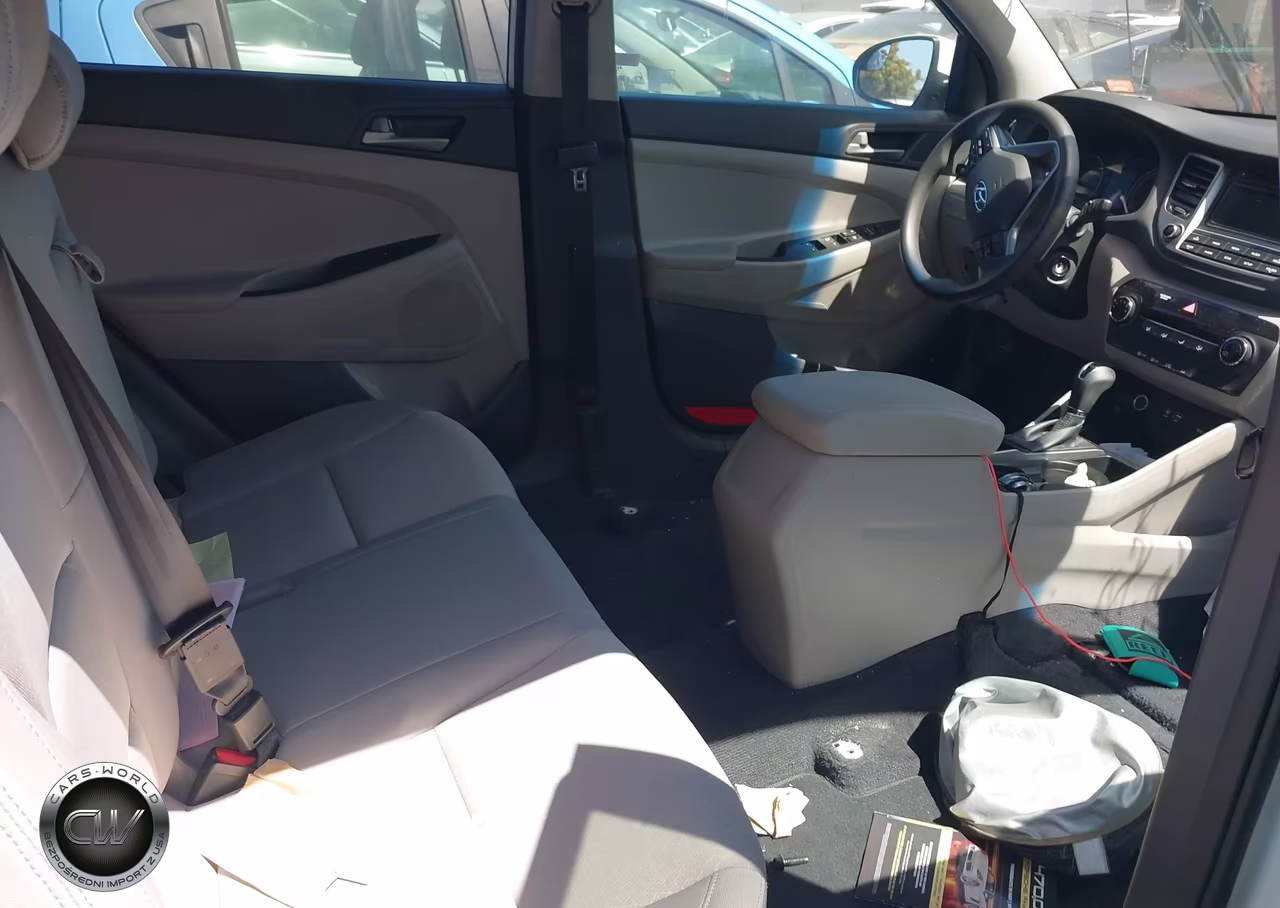 2018 Hyundai Tucson Se VIN:KM8J23A47JU750695 - 8