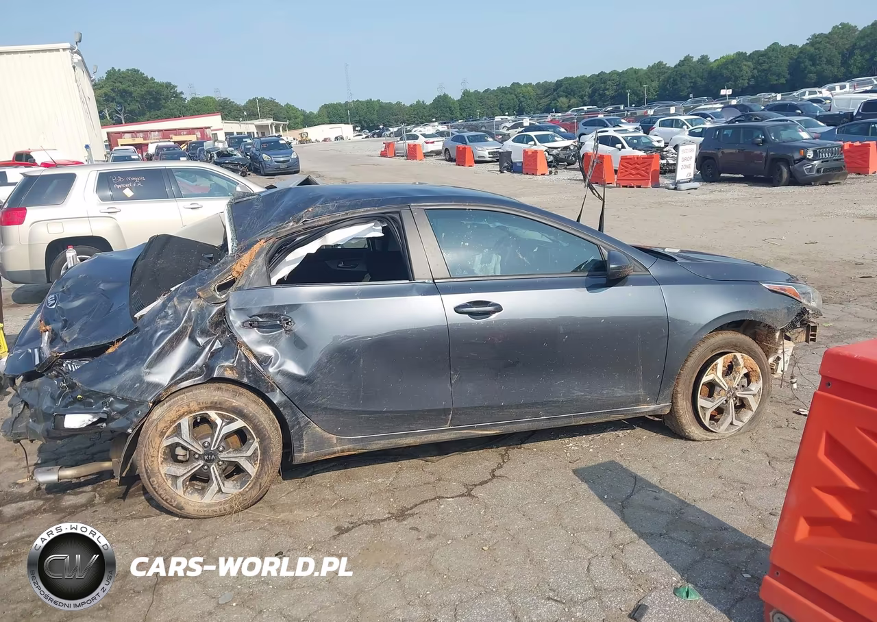 2020 Kia Forte Lxs VIN:3KPF24AD2LE256505 - 13