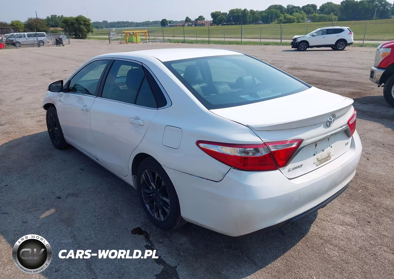 2017 Toyota Camry Se VIN:4T1BF1FKXHU280368 - 3