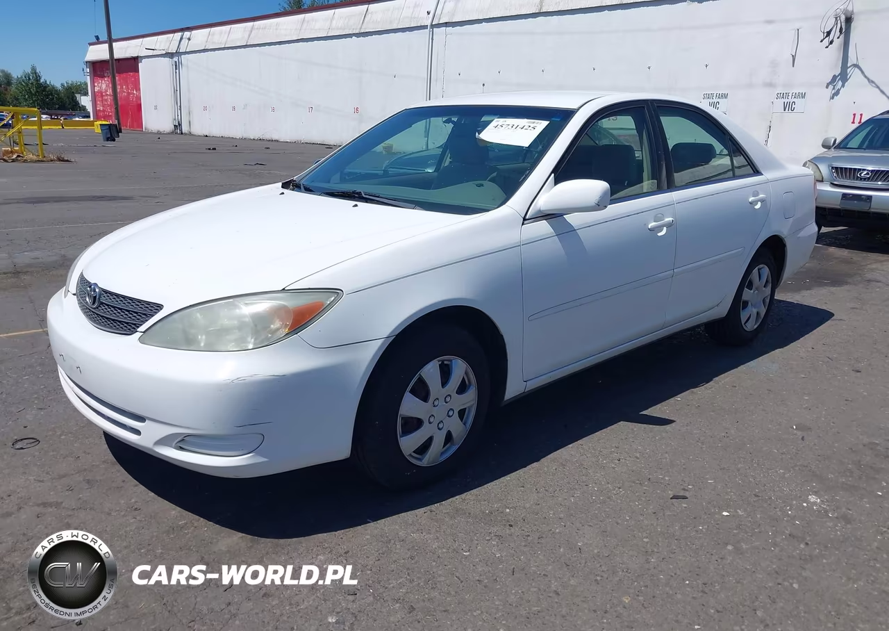 2003 Toyota Camry Le VIN:JTDBE32K530145873 - 2