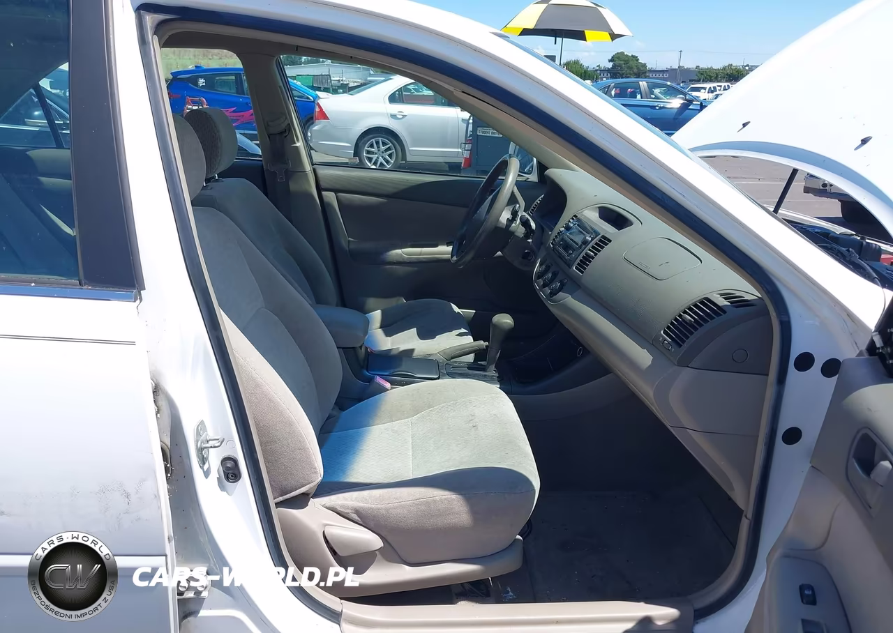 2003 Toyota Camry Le VIN:JTDBE32K530145873 - 5