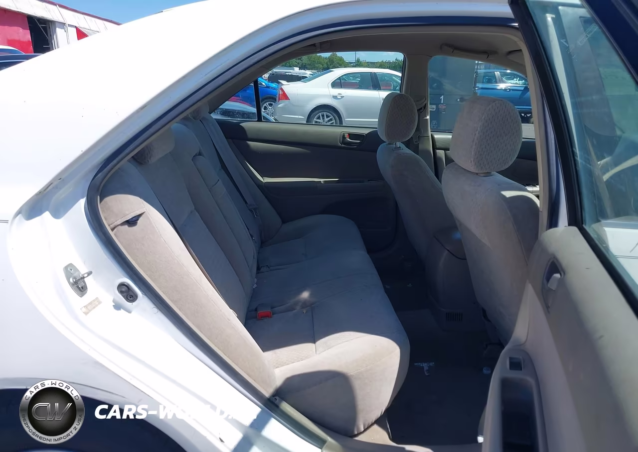 2003 Toyota Camry Le VIN:JTDBE32K530145873 - 8